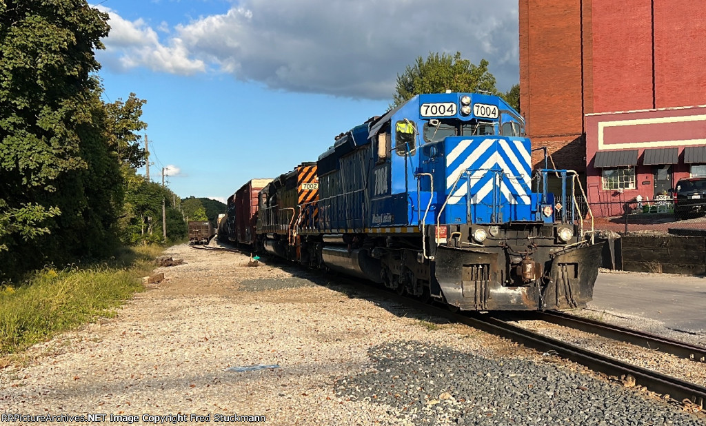 WE 7004 leads 291-8 at Summit St.